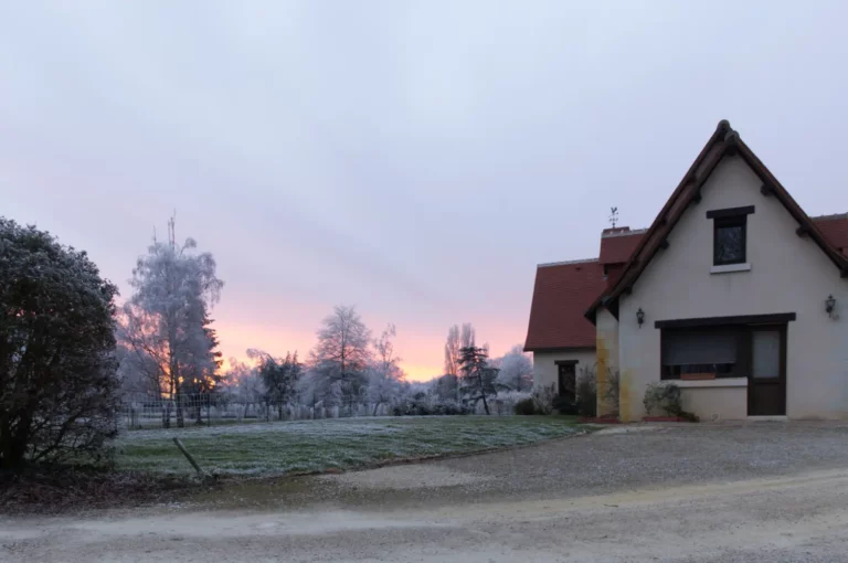 Villa Lupantia à Louans en hiver